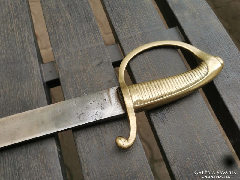 Old gendarme or artillery sword 2