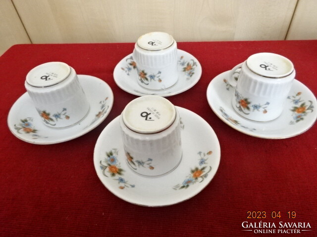 Kínai porcelán kávéscsésze + alátét, négy darab egyben. Jókai.