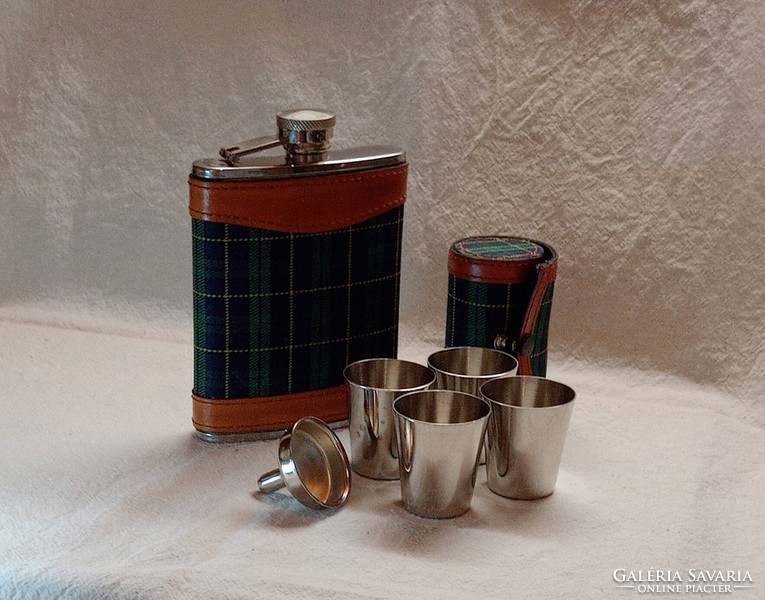 Metal drink pocket flask, with textile and leather cover, 4 cups and funnel, cup holder.