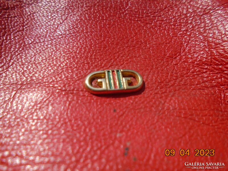 1940 Gucci leány váltáska piros bőr fehér szegéllyel makk záróval