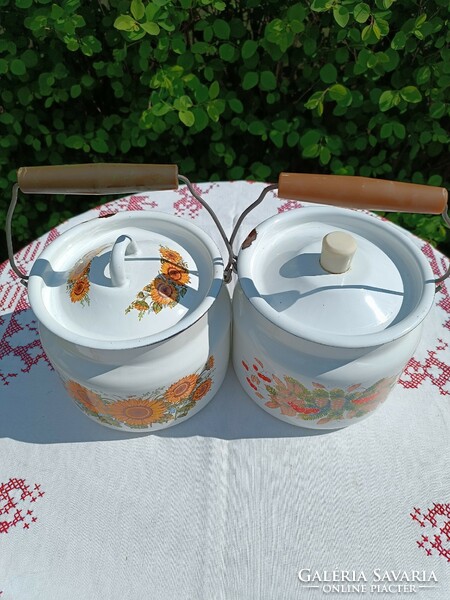 Food containers with enamelled lids