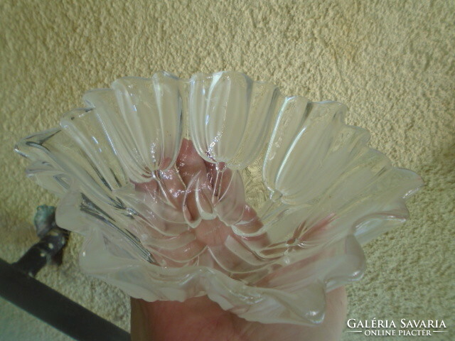 Crystal offering with a tulip pattern, the most beautiful piece 17.6 x 10 cm hallmark French flawless