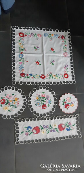 Kalocsa tablecloth 5 pcs