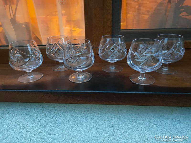 Crystal 6-person cognac glass set