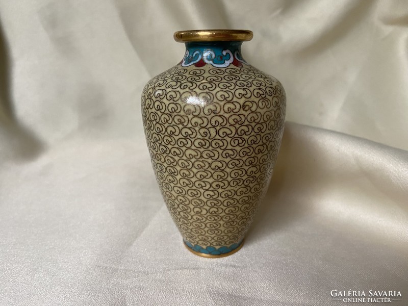 Chinese compartment enamelled vase