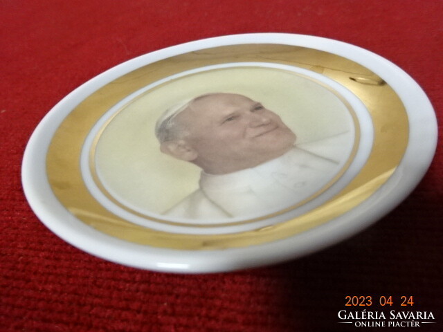 Hollóházi porcelán asztalközép, II. János Pál pápa arcképével. Jókai.