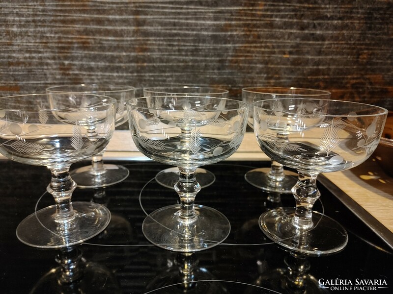 Set of 6 crystal glasses