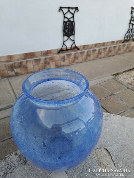 Nagyméretű  Gyönyörű karcagi berekfürdői fátyolüveg repesztett fátyol kék váza öblös