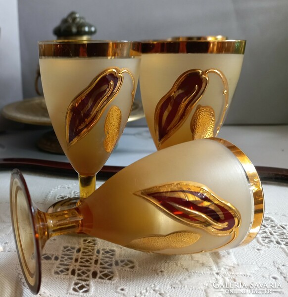 Murano Venetian amber liqueur glass, 24 kr. Decorated with gold