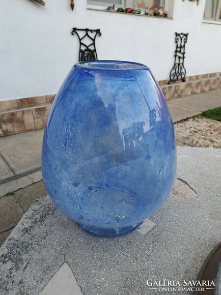 Nagyméretű  Gyönyörű karcagi berekfürdői fátyolüveg repesztett fátyol kék váza öblös