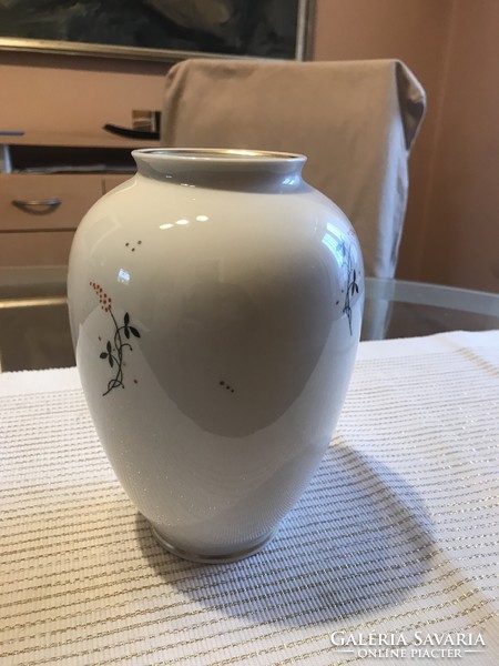 Kézifestésű német porcelán váza