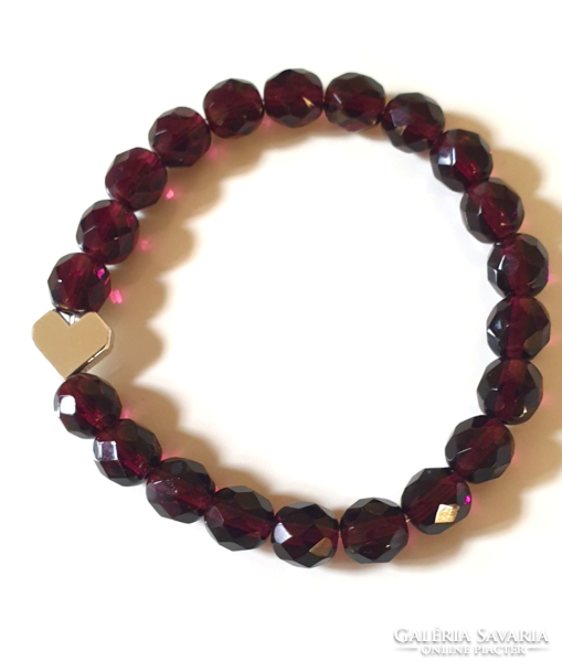 Glass bracelet in amethyst color with hematite heart