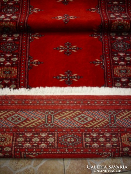 Pakistani hand-knotted running Persian carpet 257x82cm