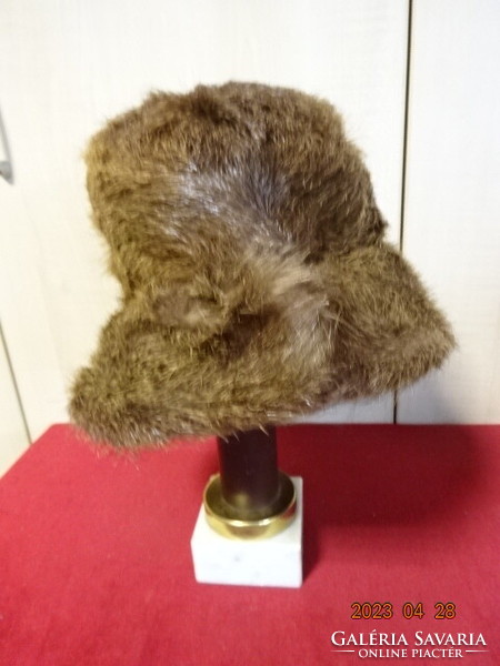 Women's brown hat, size 56, used. Jokai.