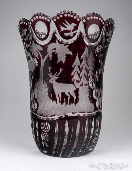 1I592 Gyönyörű Eggerman szarvasos madaras bordó kristály váza 25.5 cm