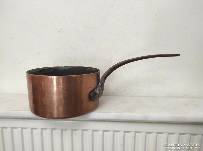 Antique tinned kitchen tool red copper pan with large handle and leg with iron lug 455 7389