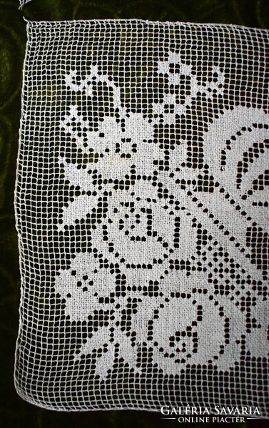 Antique crochet lace flower basket tablecloth curtain decorative pillow picture insert 18 x 17.5 cm x 2 pcs. Par