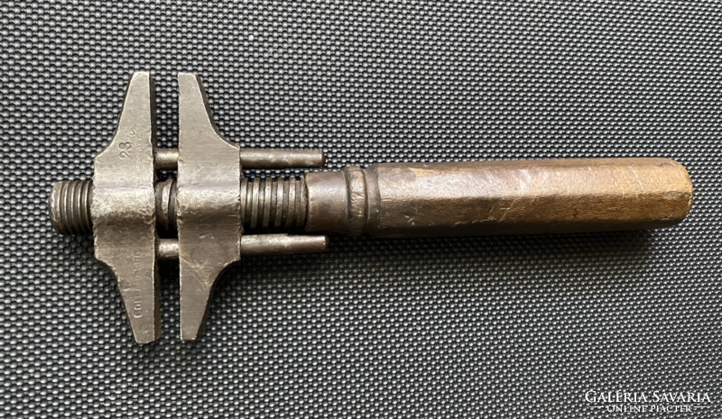 Vintage French Key