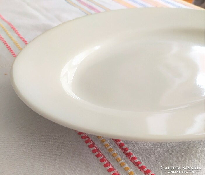 Zsolnay fehér pajzspecsétes porcelán pecsenyéstál/ kínálótál eladó!