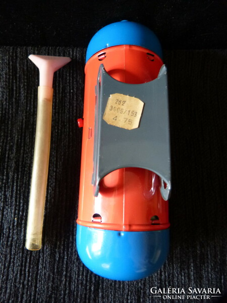 Japanese toy vacuum cleaner / sheet metal.