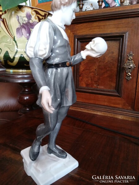 Herend Hamlet statue!