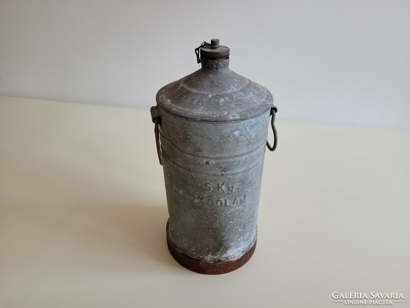 Régi vintage 5 literes kőolaj fém kanna olajos bádogkanna olajoskanna garázs dekoráció