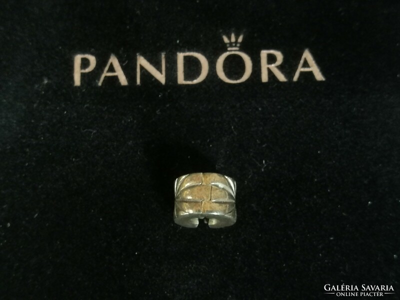 Pandora silver pendant