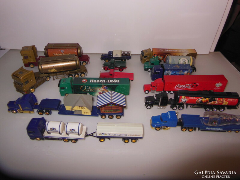 Beer truck - 14 pieces - metal cart - assembly plastic - most are large - 21 cm