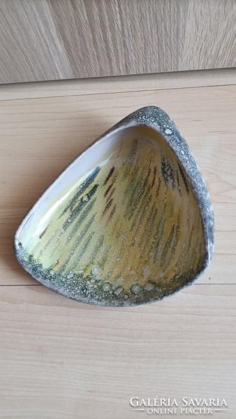 Vilma Luria (1914-1978) ceramic shell-shaped bowl