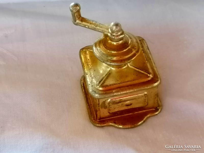 Retro, gold-plated metal coffee grinder, for a doll house or as a shelf decoration 27.