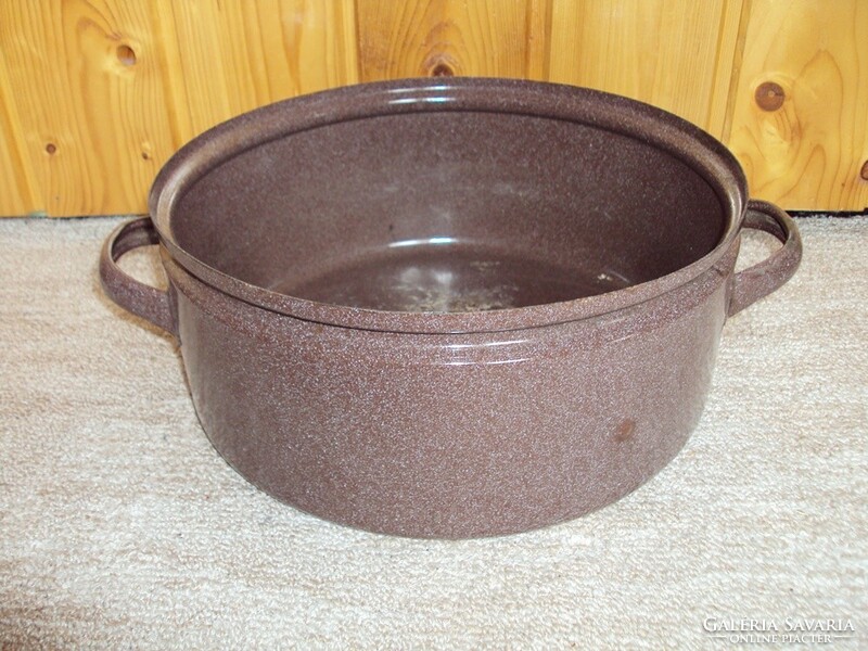 Retro enameled large pot with a foot - 32 cm diameter - 1970s