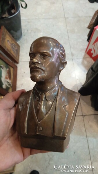 Lenin  bronz szobor, 16 cm-es magasságú, gyűjtőknek.