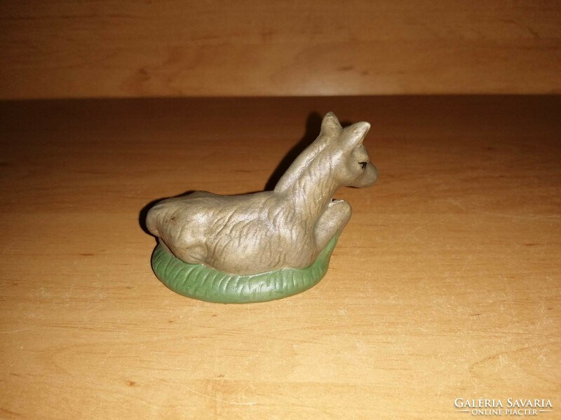 Nagyon aranyos biszkvit porcelán fekvő ló figura