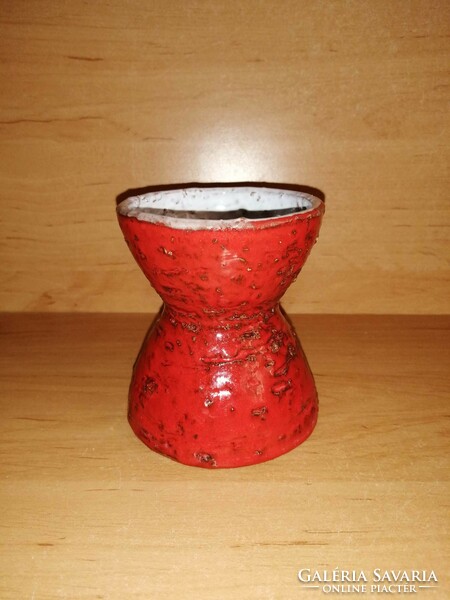 Retro rücskös kerámia piros váza - 9,5 cm magas (22/d)