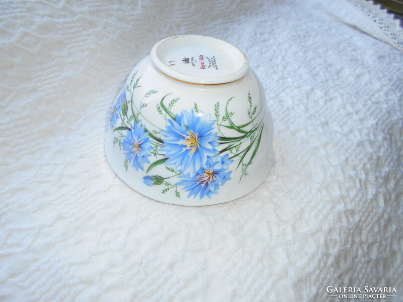 English bay bowl with beautiful calf flower pattern