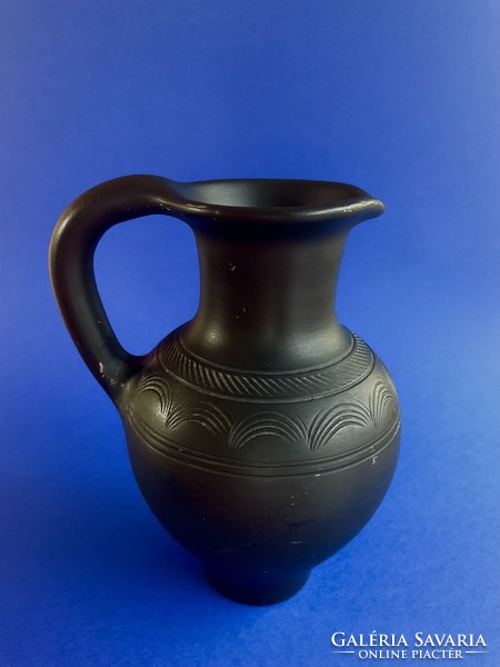 Náududvari black ceramic jug spout