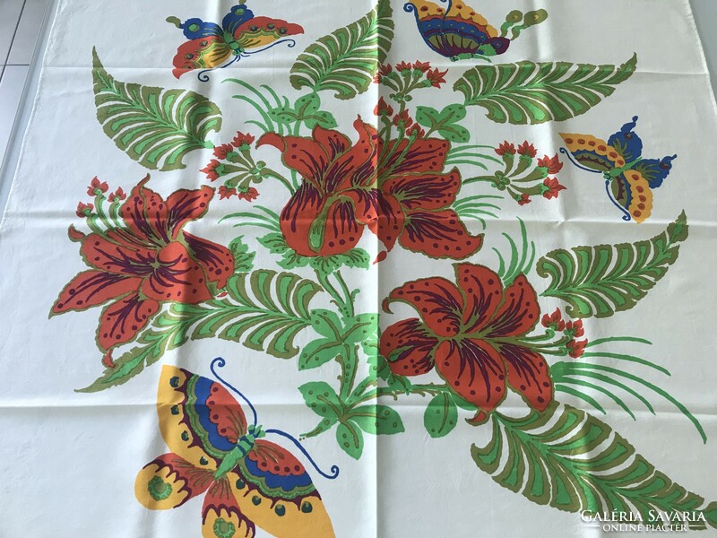 Vintage jim thompson silk scarf with huge flowers and butterflies, 87 x 86 cm