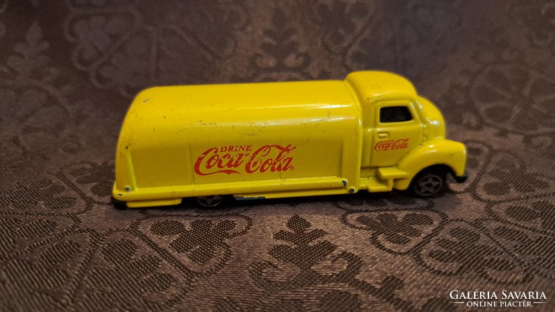 Coca-cola kis autó, matchbox (M3762)