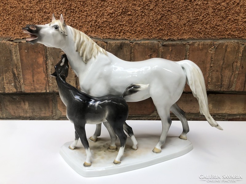Herendi Csikó az anyjával / Ló csikójával  RITKA gyönyörű festésű