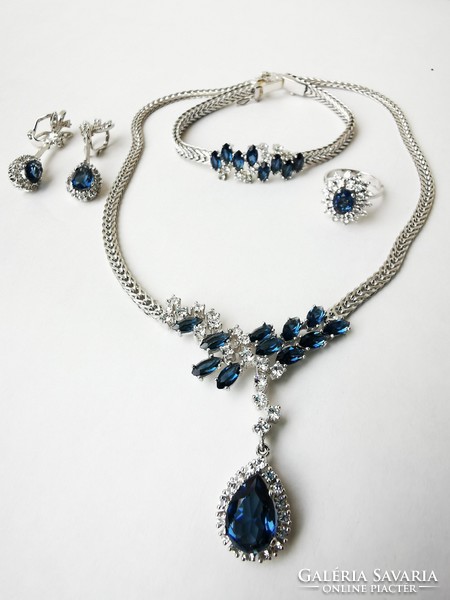 Queen silver necklace, set