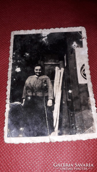 Antik cc.1940 fotó postáskisasszony 6 x 8 cm méret a képek szerint
