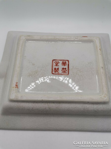 Tang hua porcelain ashtray