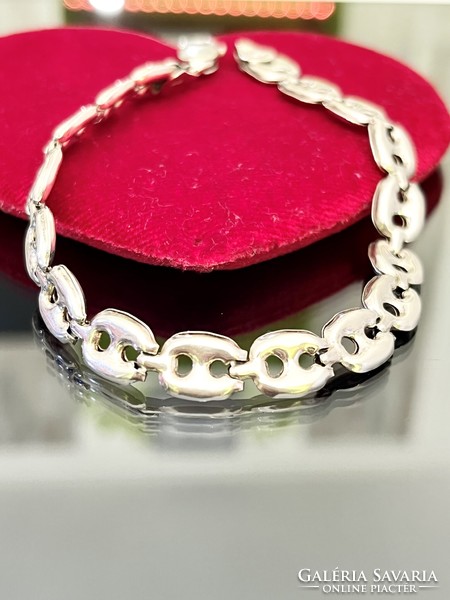 Shiny silver bracelet