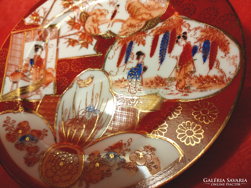 Gyönyörű antik japán porcelán tányér