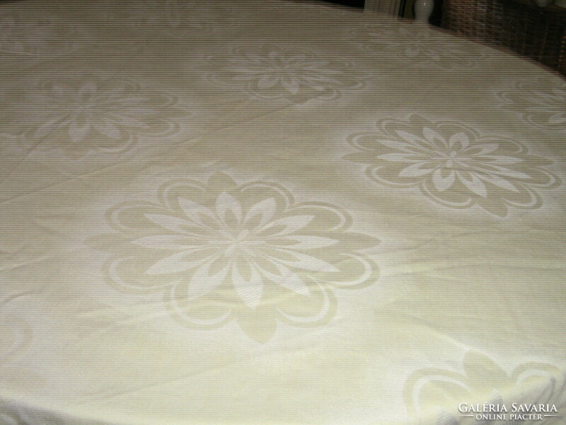 Beautiful damask duvet cover with large flowers in sunny yellow