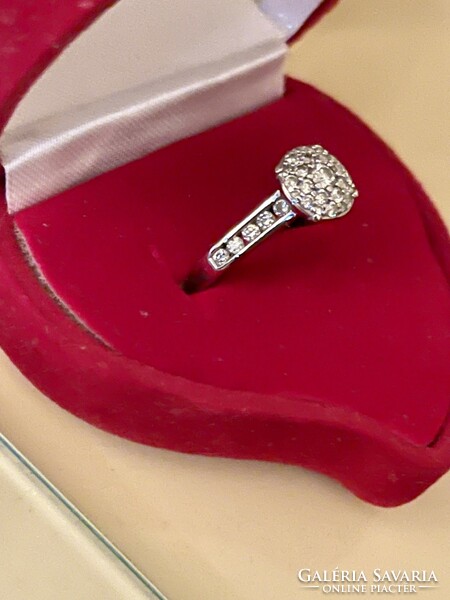 Gigantic 0.72 ct. Diamond 18k white gold ring at an affordable price for luxury lovers.