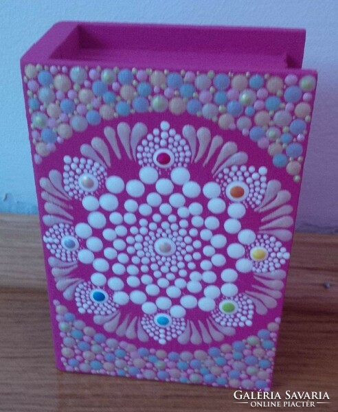 ÚJ! Pink könyv alakú fa doboz mandala díszítéssel, kézzel festett