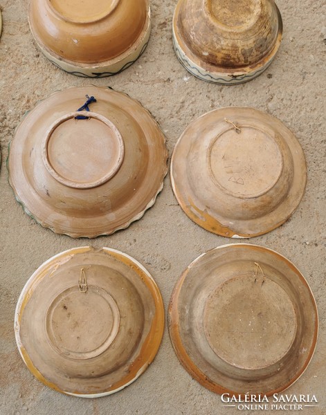 9 Transylvanian wall plates in one!