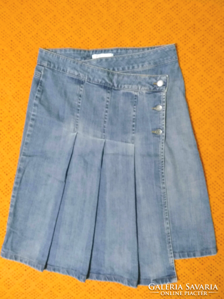 Asymmetric denim skirt