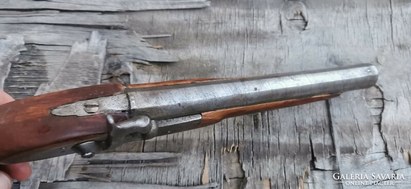 Flap pistol with damascus barrel from the 1800s